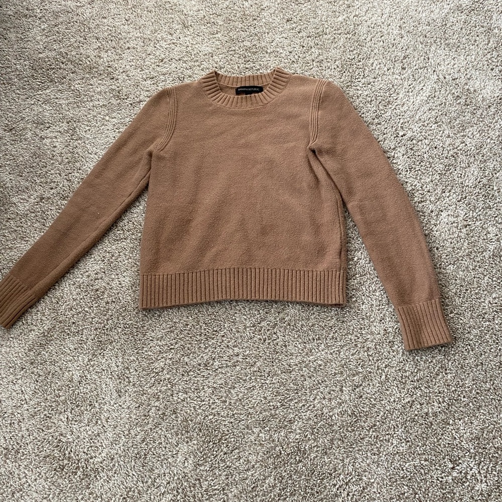 Banana Republic brown sweater